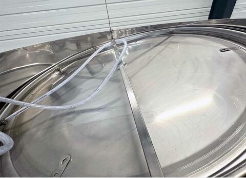 Temperature-controlled 316L SS tank on legs 32 HL (3,200 litres) ANJOU INOX
