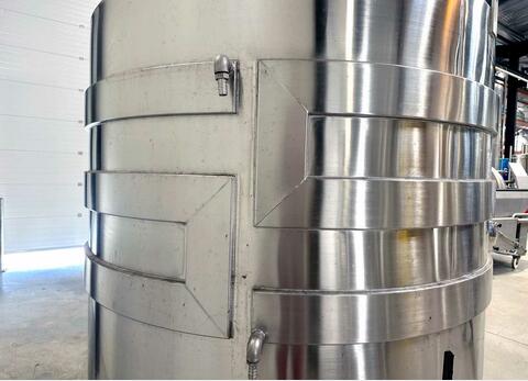 Temperature-controlled 316L SS tank on legs 32 HL (3,200 litres) ANJOU INOX