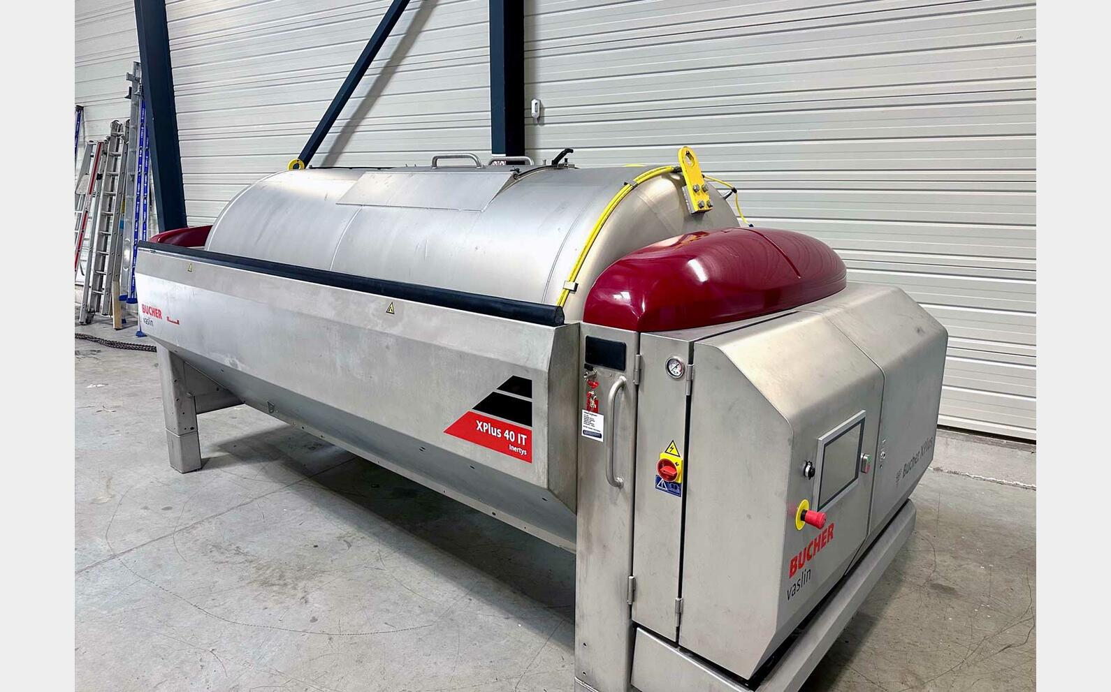 Stainless steel pneumatic press Year 2019 BUCHER