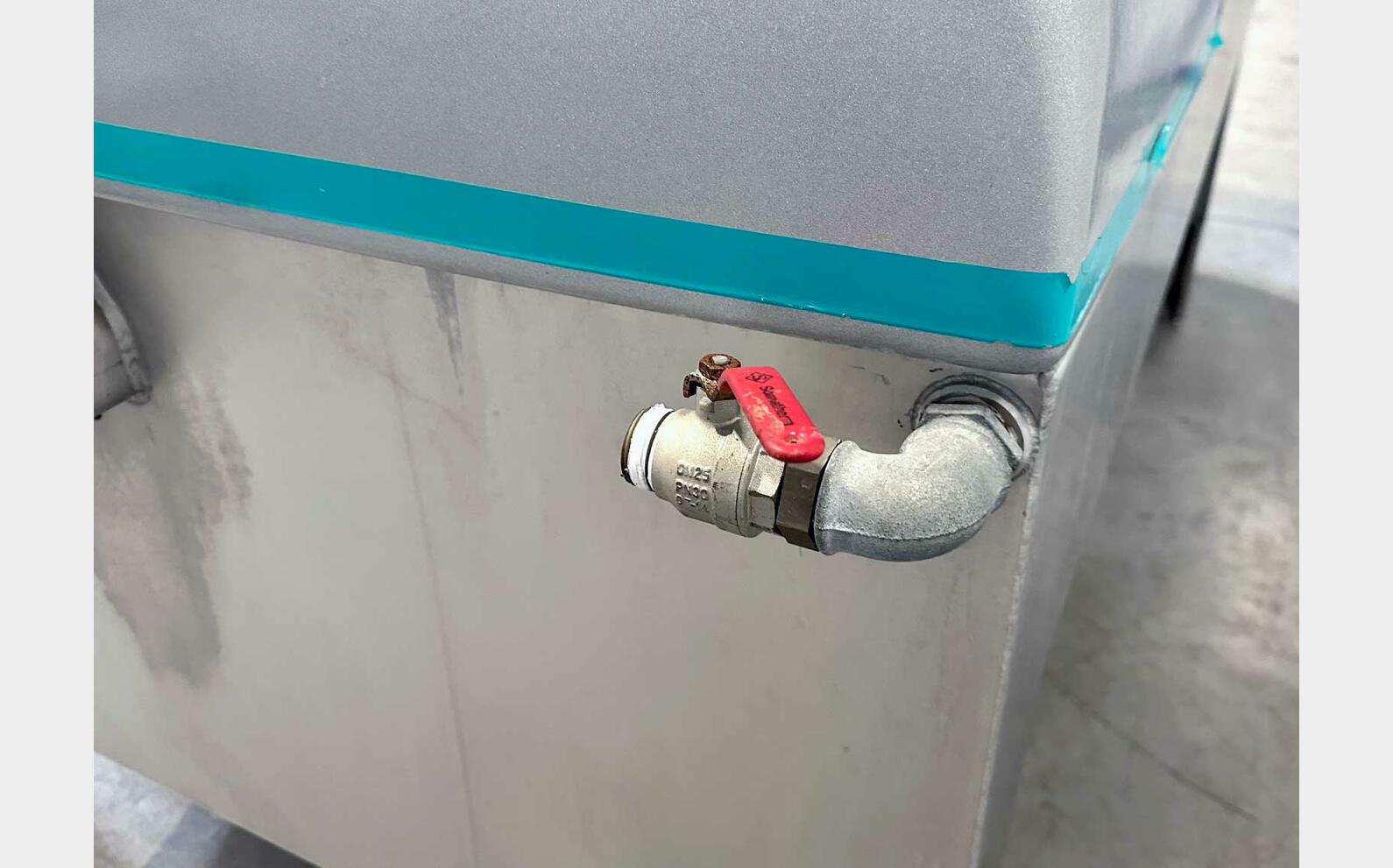 Pressoir pneumatique mod&eacute;le PE30 30 HL (3 000 litres) PERA