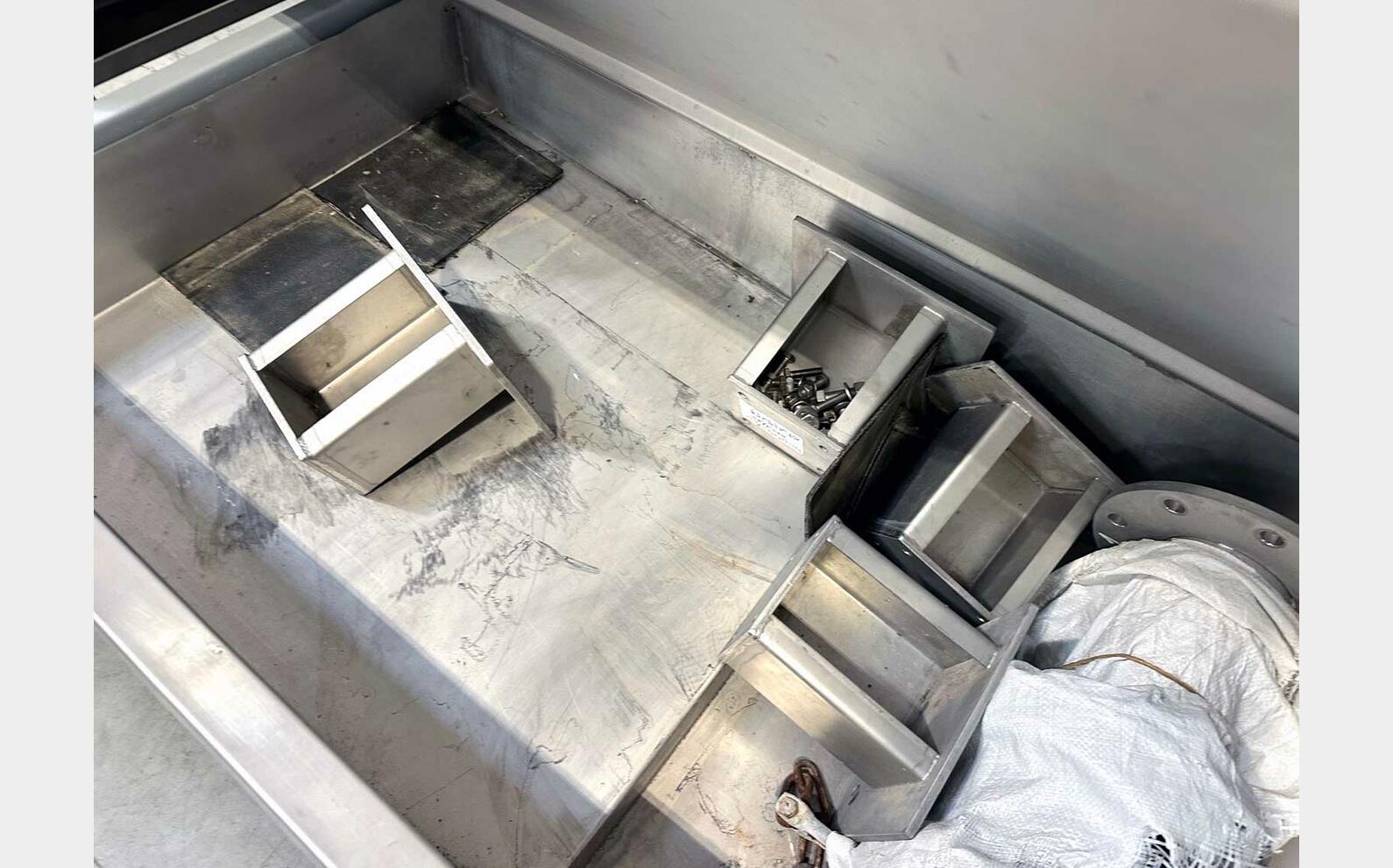 Pressoir pneumatique mod&eacute;le PE30 30 HL (3 000 litres) PERA