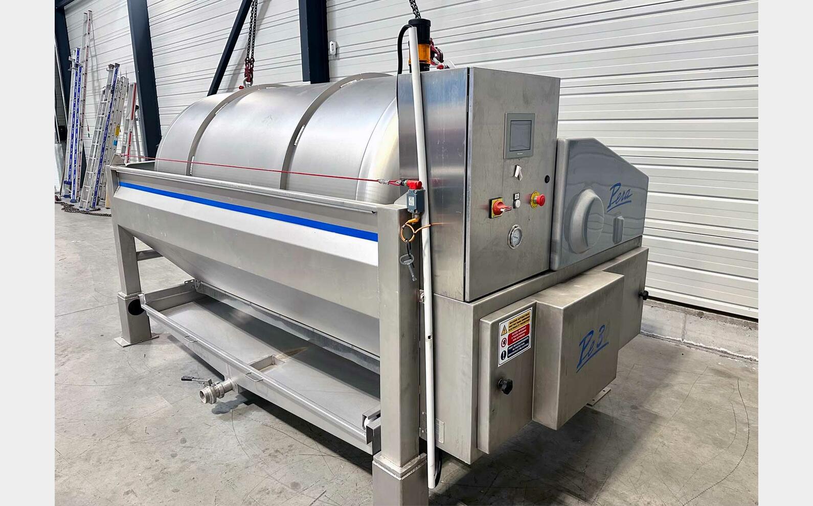 Pressoir pneumatique mod&eacute;le PE35 35 HL (3 500 litres) PERA