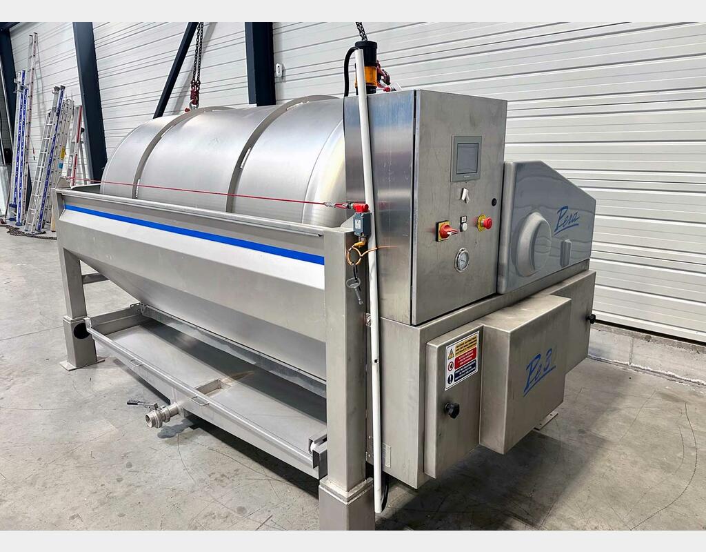 Pressoir pneumatique mod&eacute;le PE35 35 HL (3 500 litres) PERA