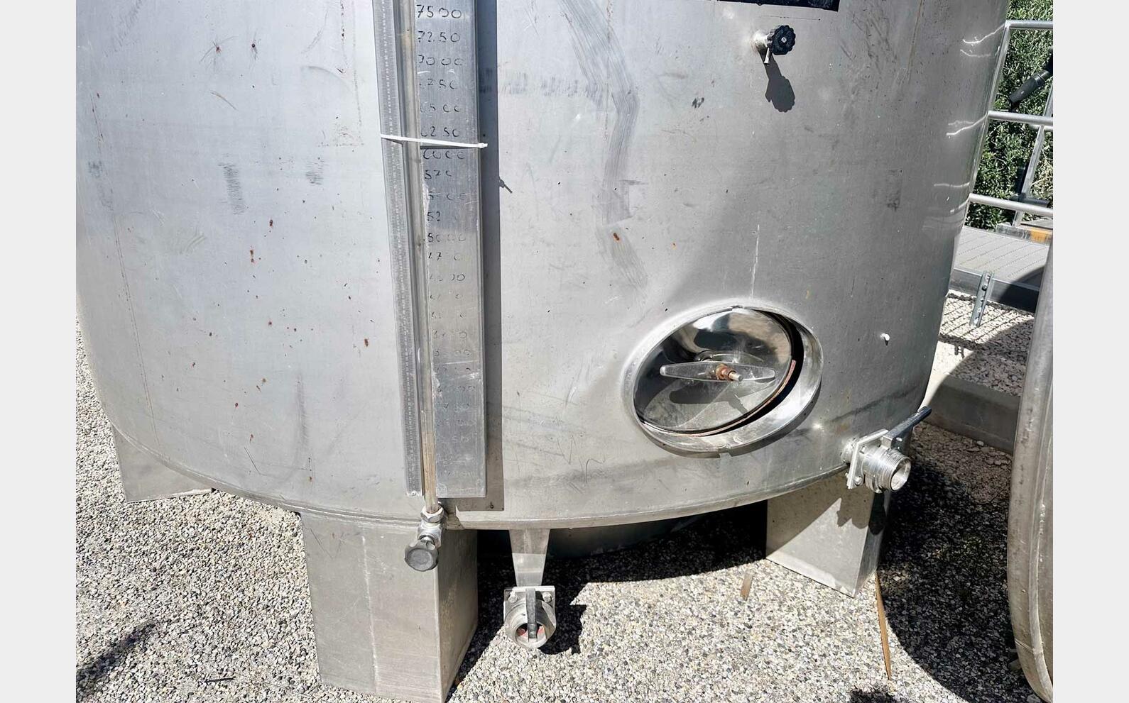 Cuve inox 304 fond conique sur pieds 300 HL (30 000 litres) SIDERCAMMA
