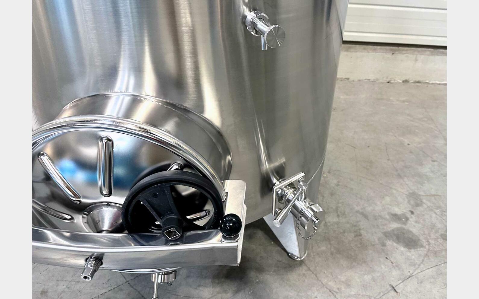 Cuve inox 316 chapeau flottant 9.5 HL (958 litres) ARSILAC