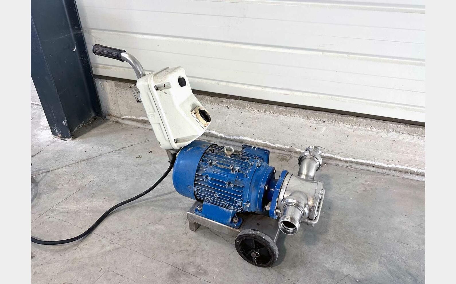 Pompe &agrave; impulseur inox EP MAJOR 120 HL/h (12 000 litres/heure) LIVERANI