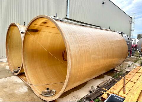 Cuve fibre sur pieds &agrave; chapeau flottant 150 HL (15 000 litres) VETRORESINA