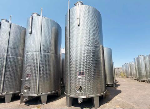 Cuve inox 304 fond conique sur pieds 297 HL (29 700 litres) LAGOUARDE