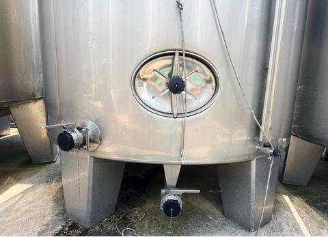 304 SS tank with conical base on legs 70 HL (7,000 litres)