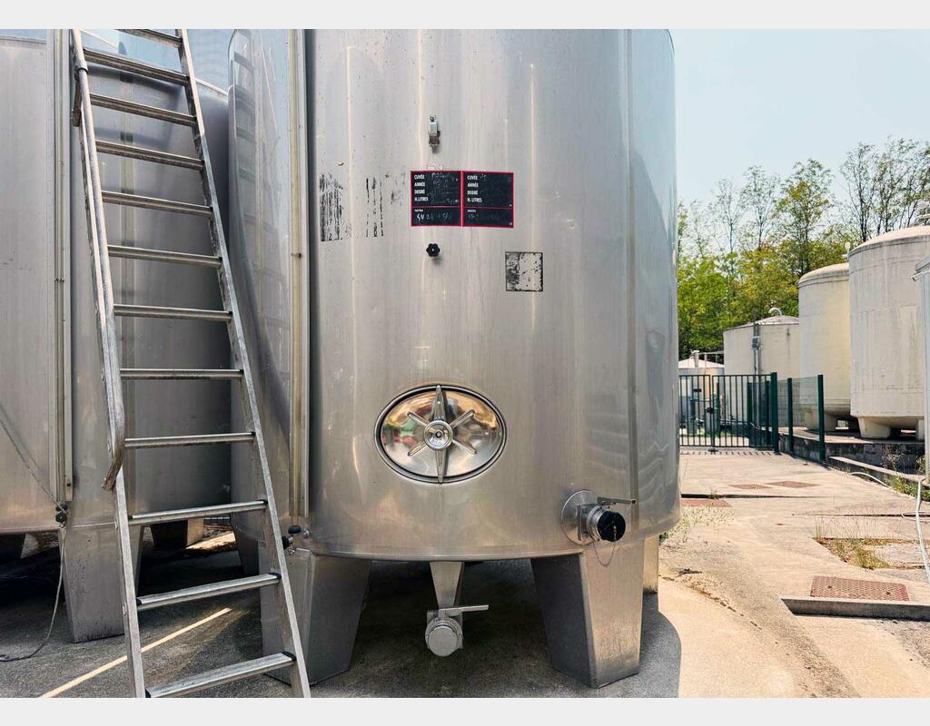 Cuve inox 304 fond conique sur pieds 70 HL (7 000 litres)