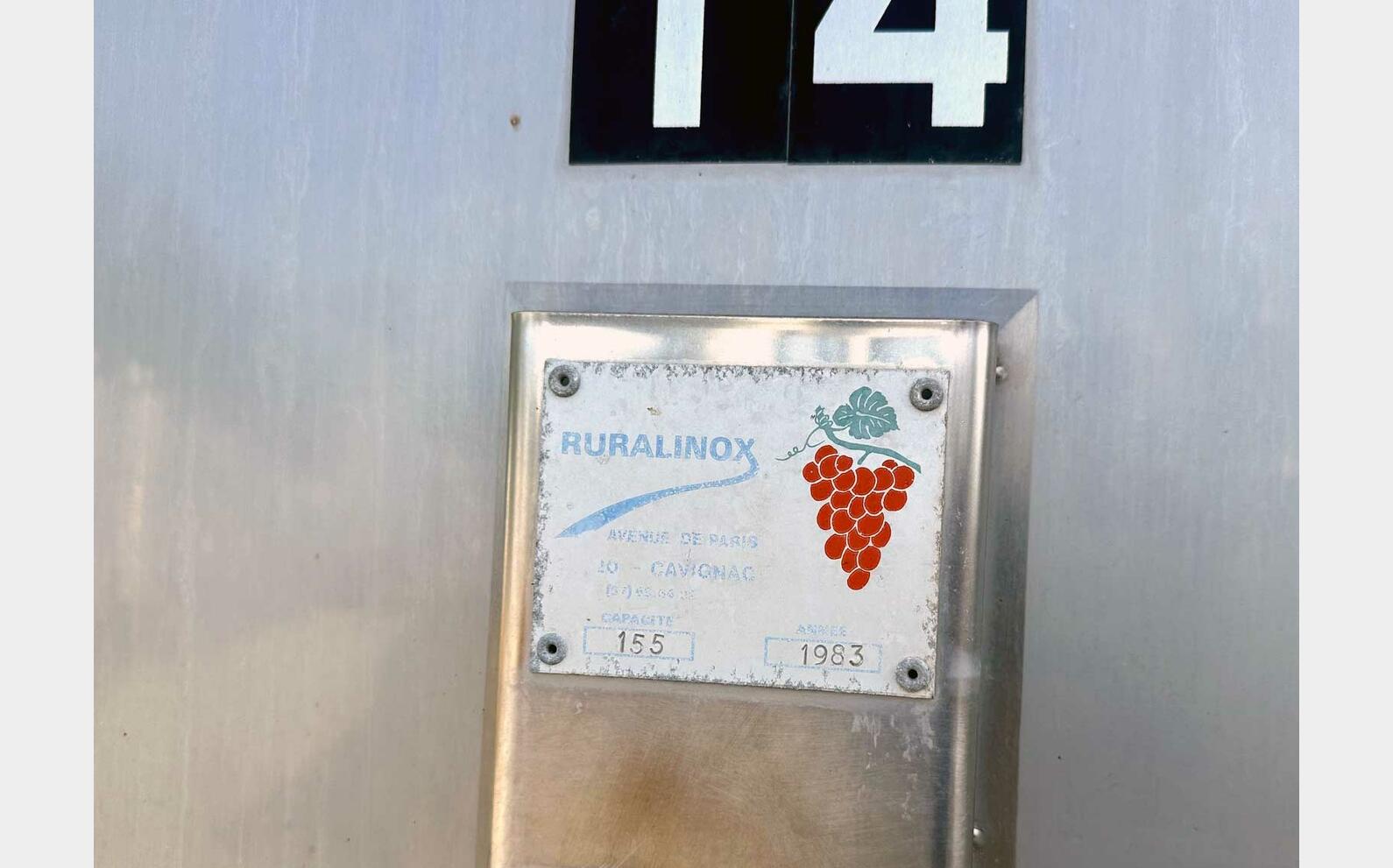 Temperature-controlled 304 stainless steel tank on legs 155 HL (15,500 litres) RURALINOX