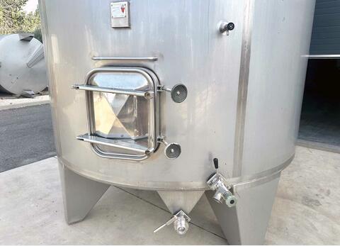 Cuve inox 304 thermor&eacute;gul&eacute;e sur pieds 155 HL (15 500 litres) RURALINOX