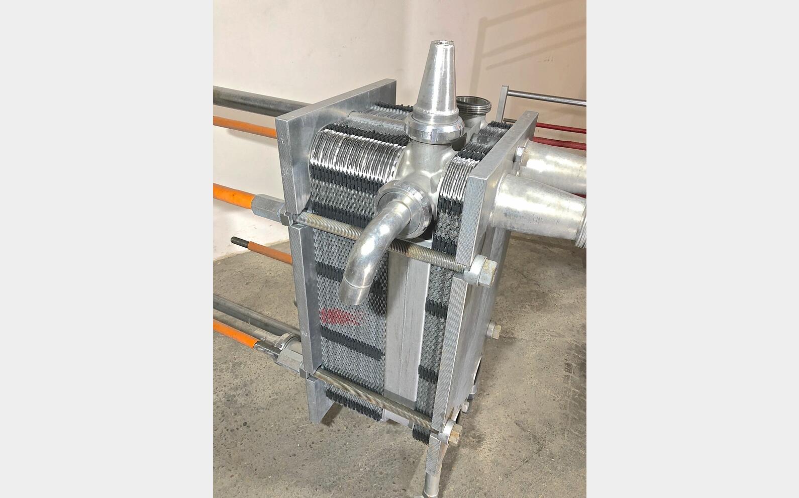 Echangeur &agrave; plaques inox LSDH18