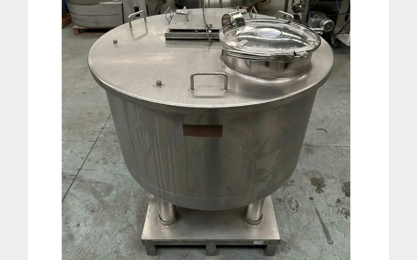 Cuve de m&eacute;lange inox 304 chass&icirc;s pr&eacute;hensible 1.5 hl ( 150 Litres ) 3 C