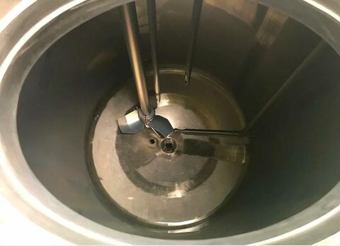 304 SS stirred tank with conical base 16 HL (1,600 litres) PIERRE GUERIN