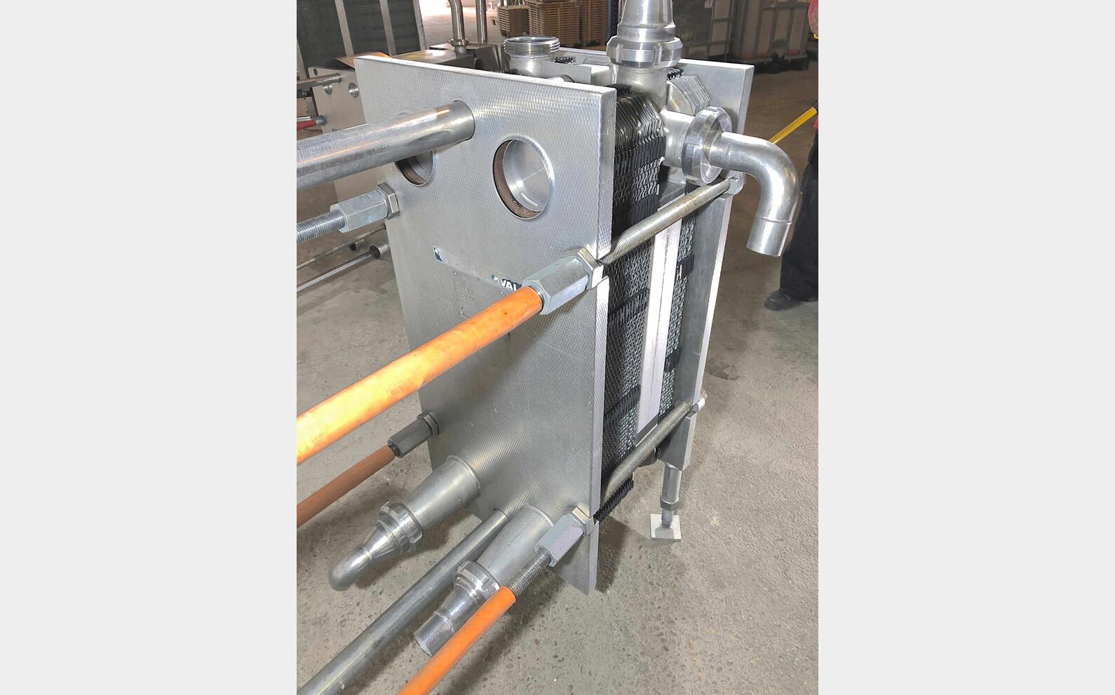 Echangeur &agrave; plaques inox LSDH18
