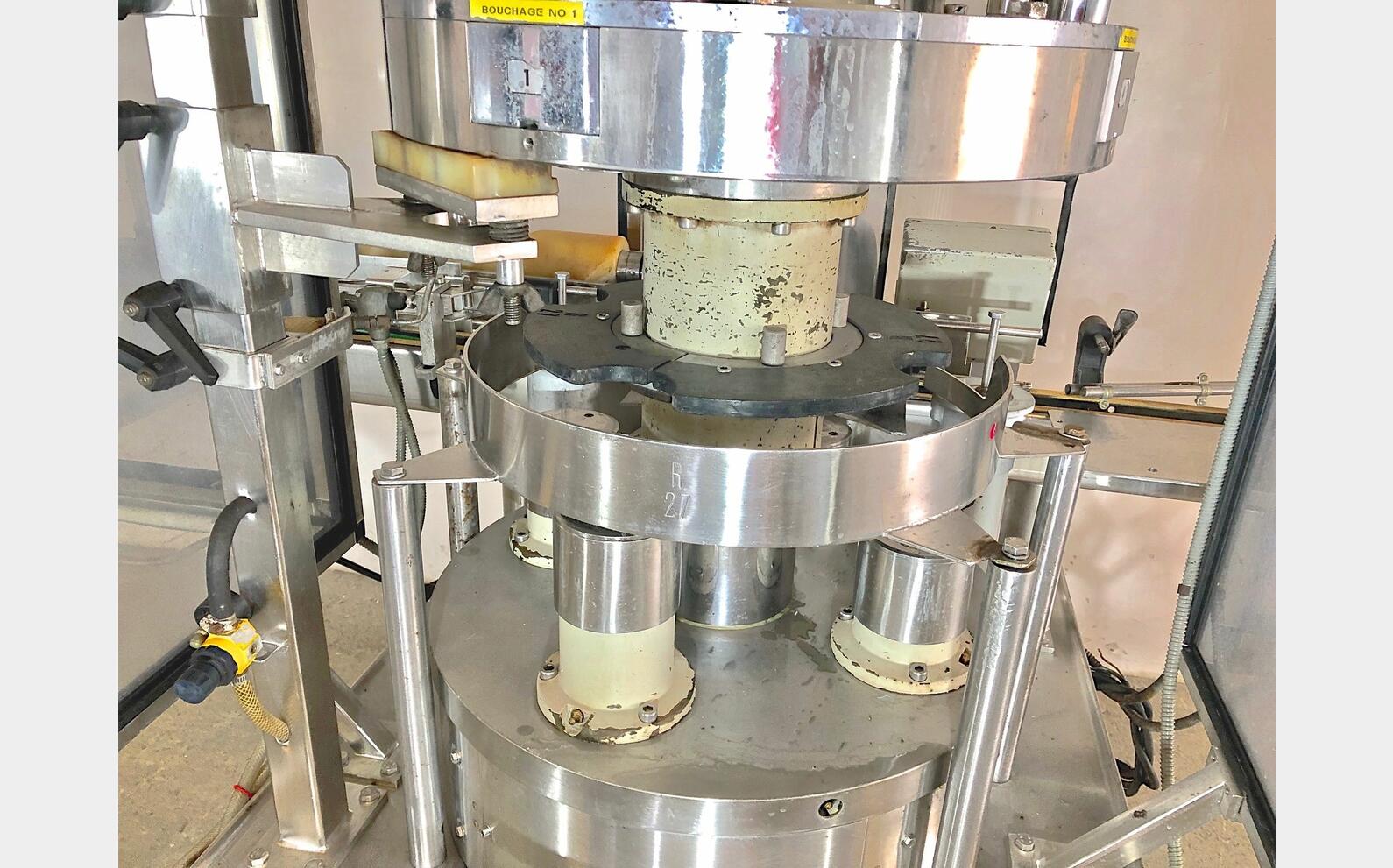 Boucheuse Bertolaso 4 t&ecirc;tes Mod&egrave;le : DELTA