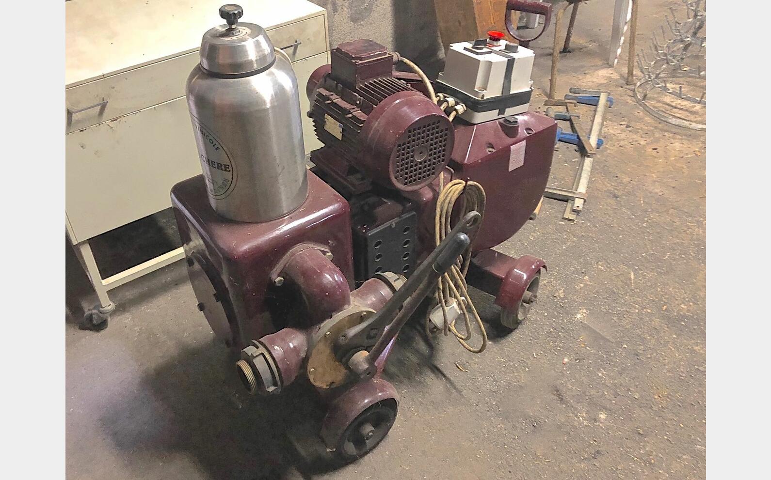 Pompe &agrave; piston