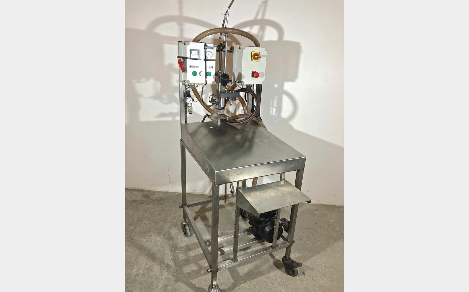 Machine &agrave; remplir les BAG