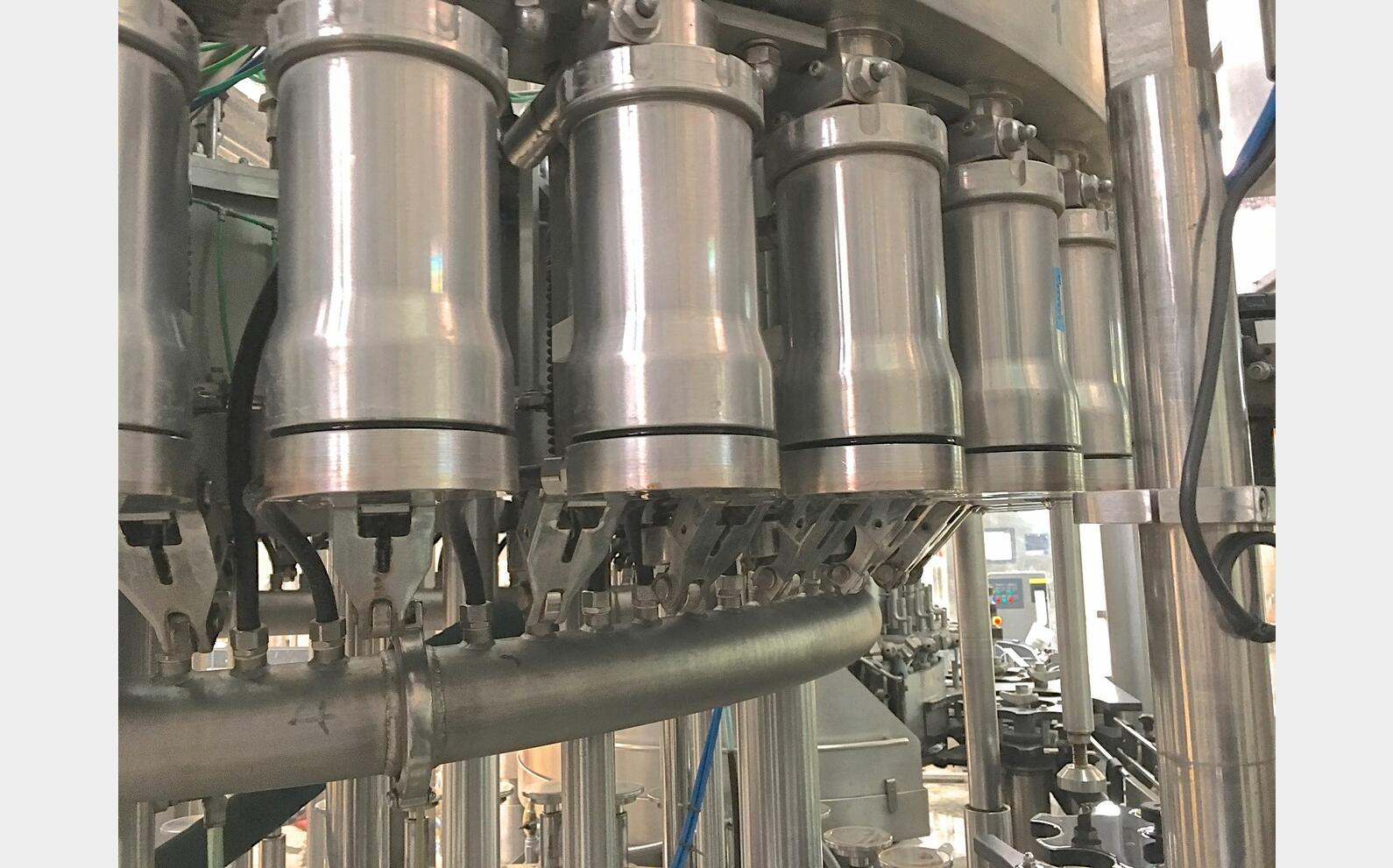 TRIBLOC 8,000 bottle / hour 8,000 bottle / hour