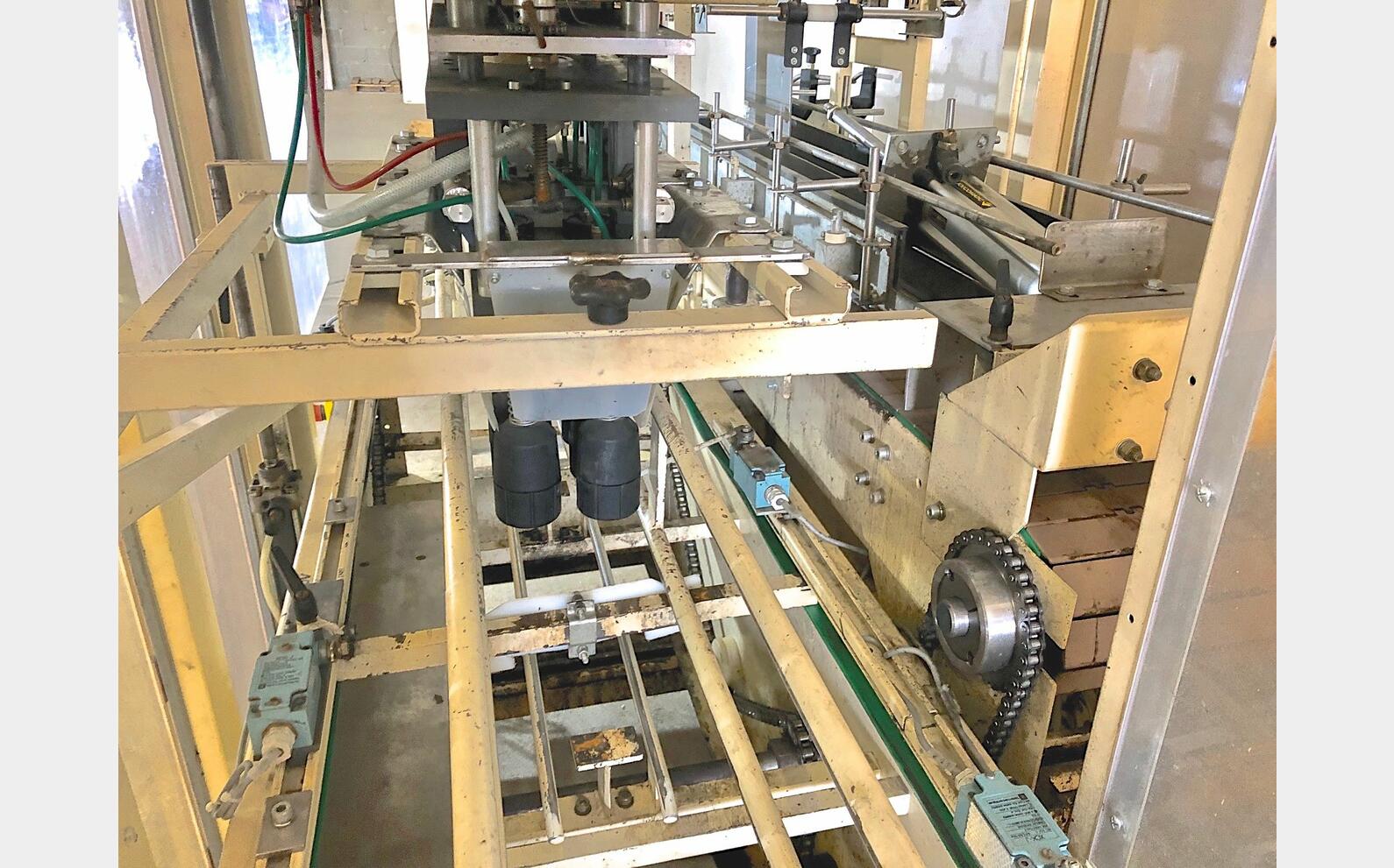Form-packer SAVOYE