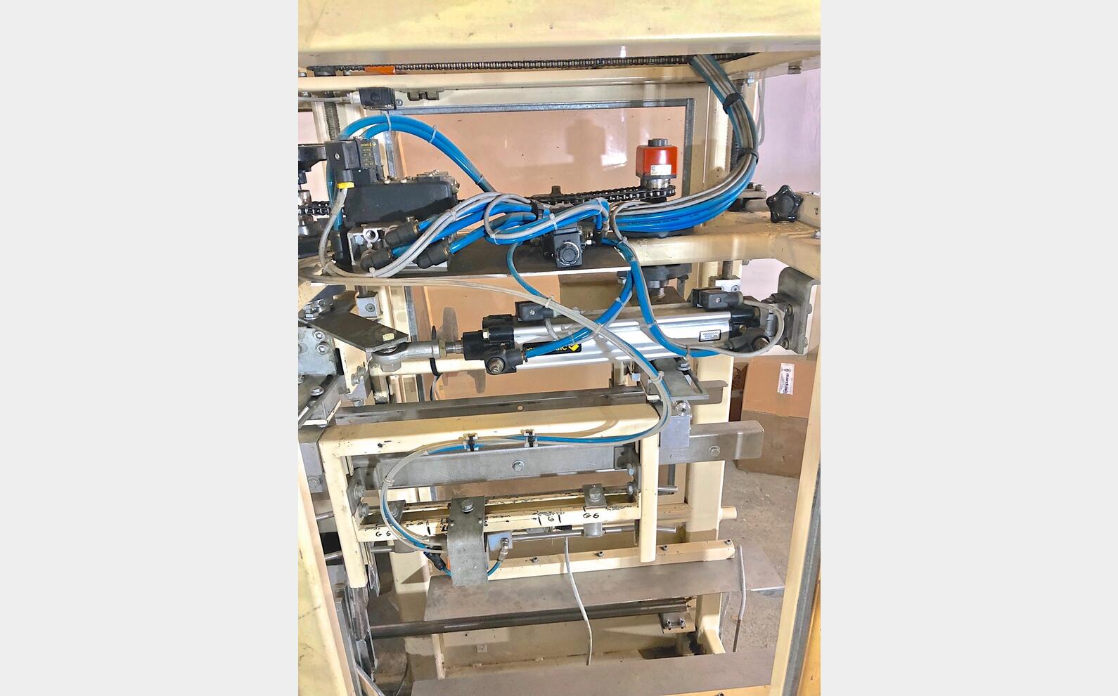 Form-packer SAVOYE