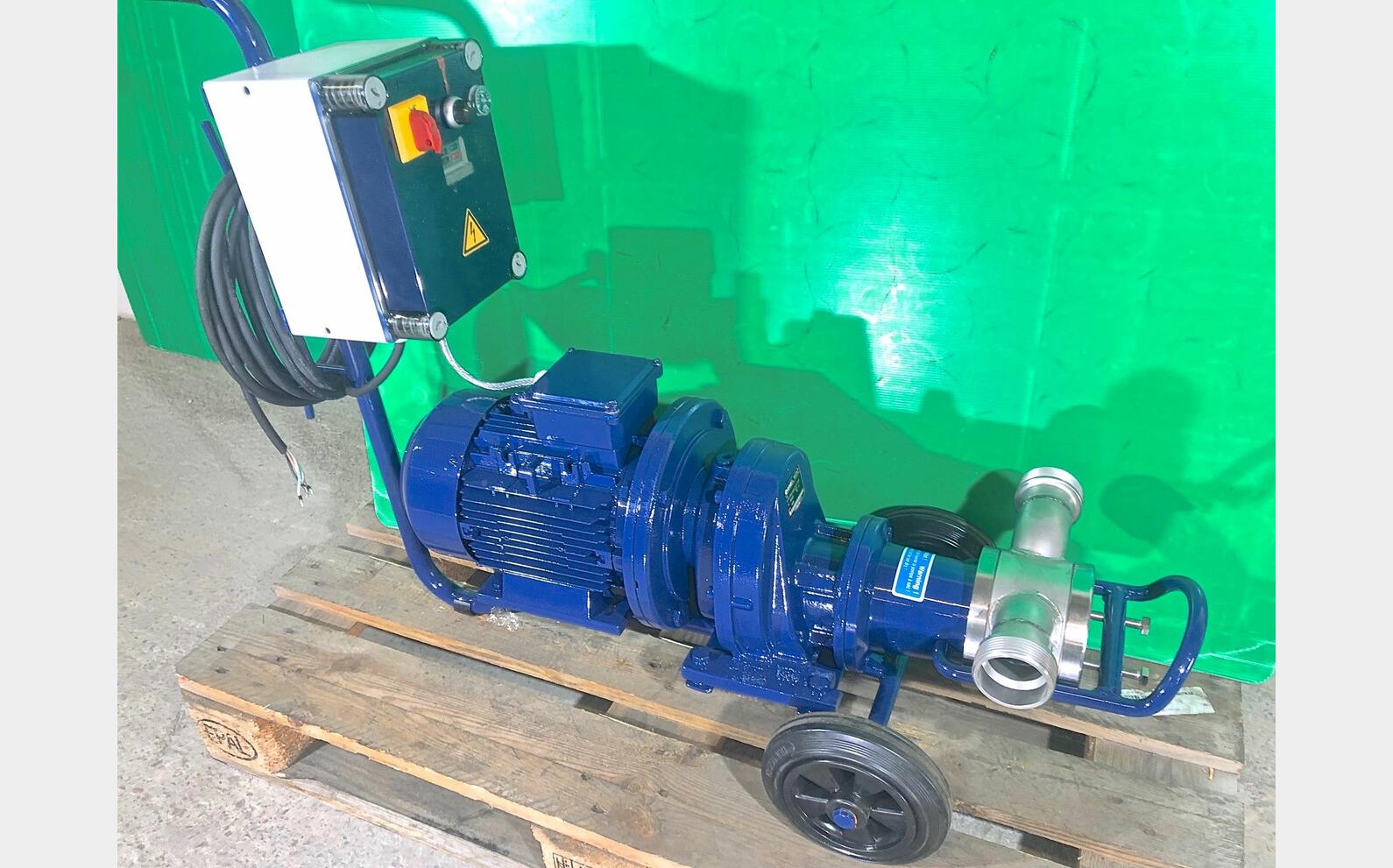 Pompe &agrave; impulseur inox 220 HL/h (22 000 litres/heure) SCHNEIDER