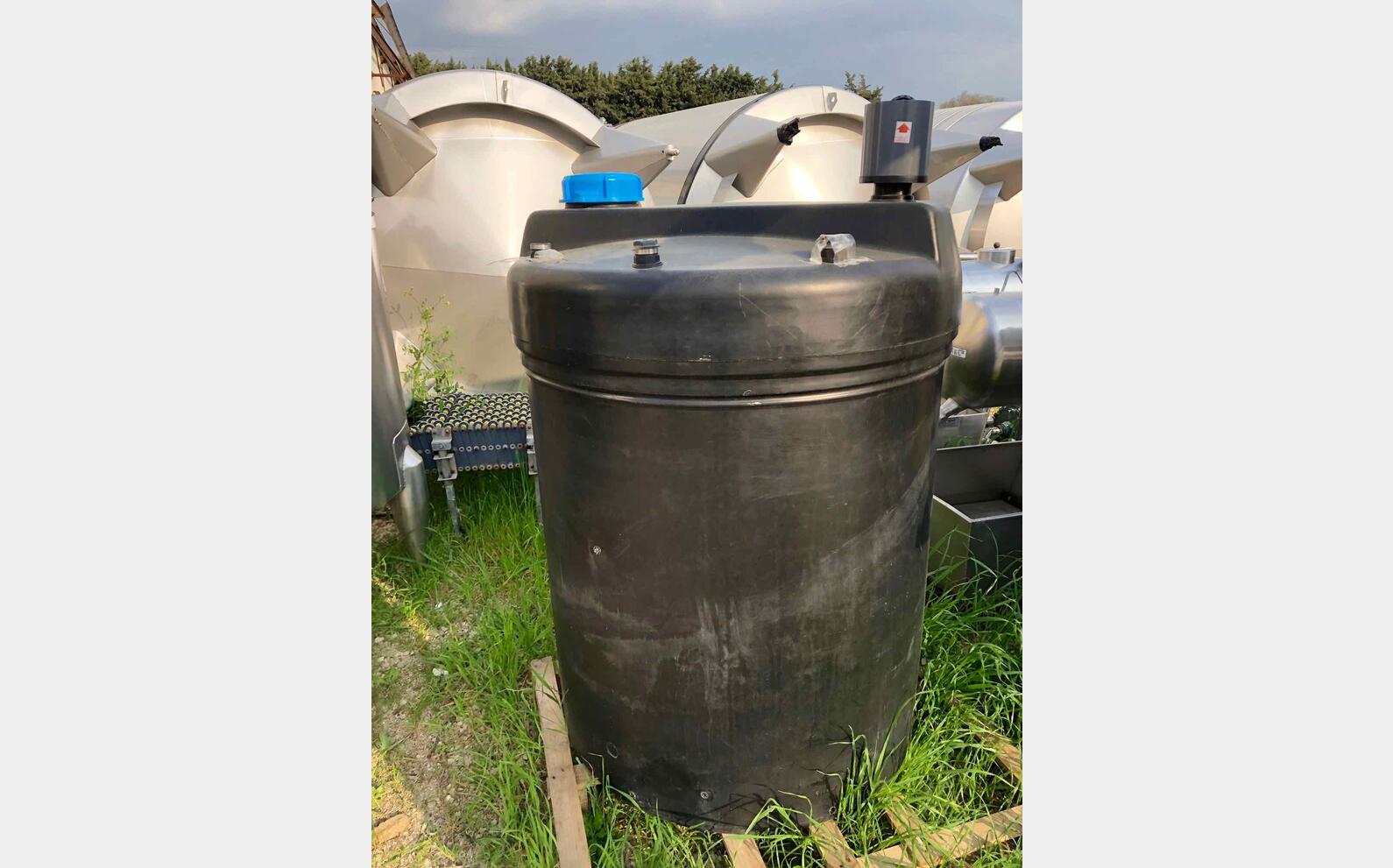 Cuve PEHD - 10 HL - Avec traitement osmoseur
