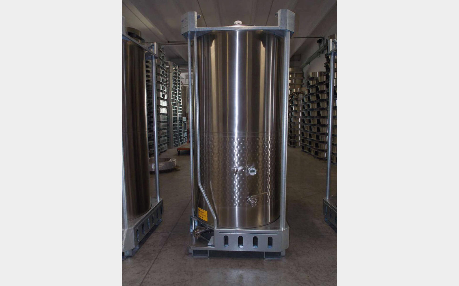 Containers IBC  - 304 or 316 stainless steel From 5 HL (500 liters) to 15.33 HL (1533 liters) ARSILAC