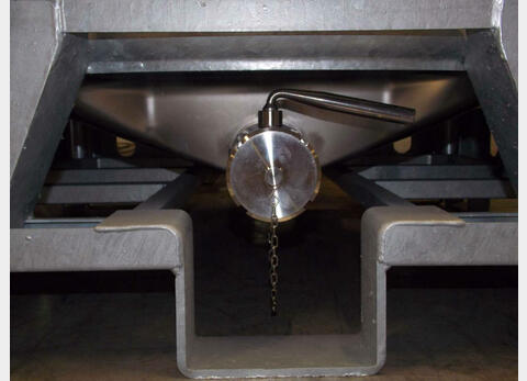 Containers IBC - 304 or 316 stainless steel From 5 HL (500 liters) to 15.36 HL (1536 liters) ARSILAC