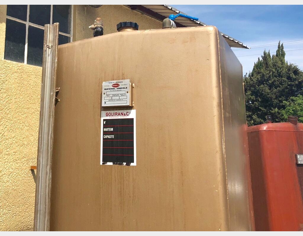 Cuve stockage acier - Volume : 1100 litres