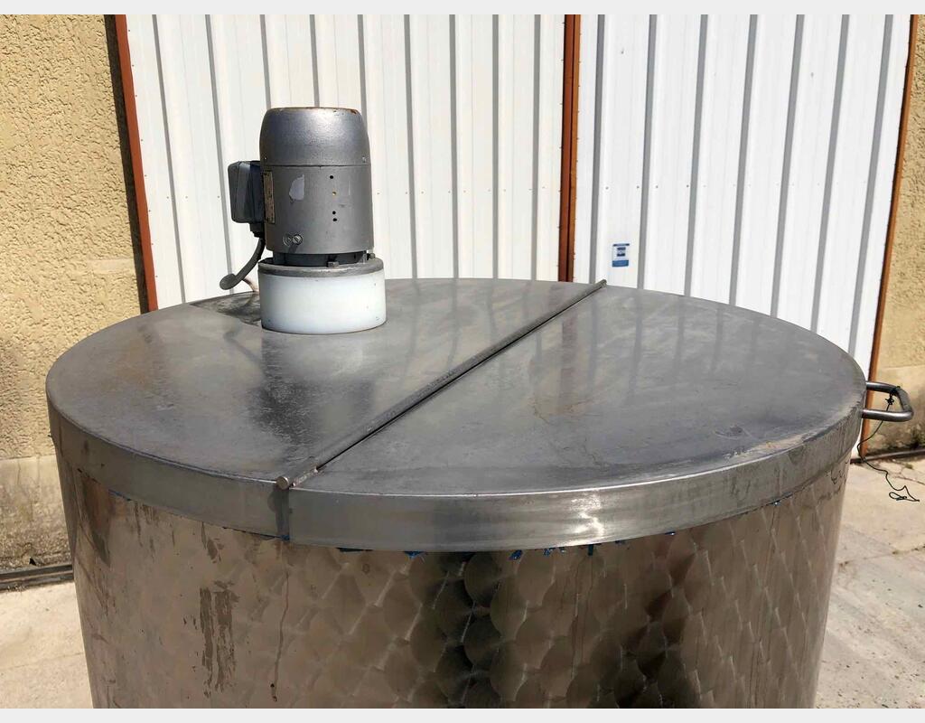 Stainless steel mixing tank - 650 liters, insulated
