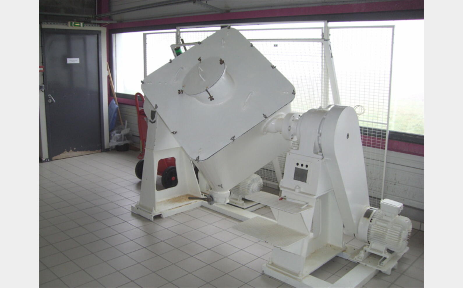Cuve de m&eacute;lange inox 1000L