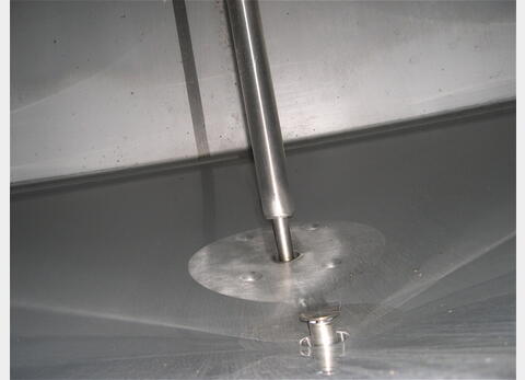 Cuve inox isol&eacute;e agit&eacute;e 20m3 provenance: agroalimentaire