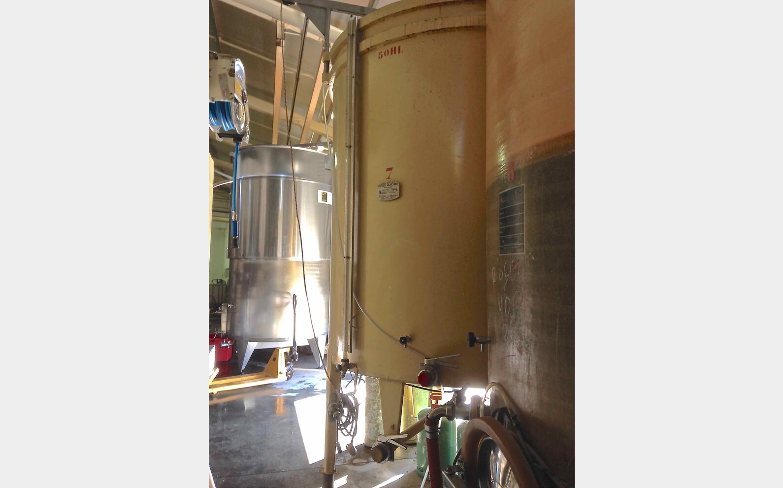 Cuve acier &eacute;maill&eacute; de 50 hls