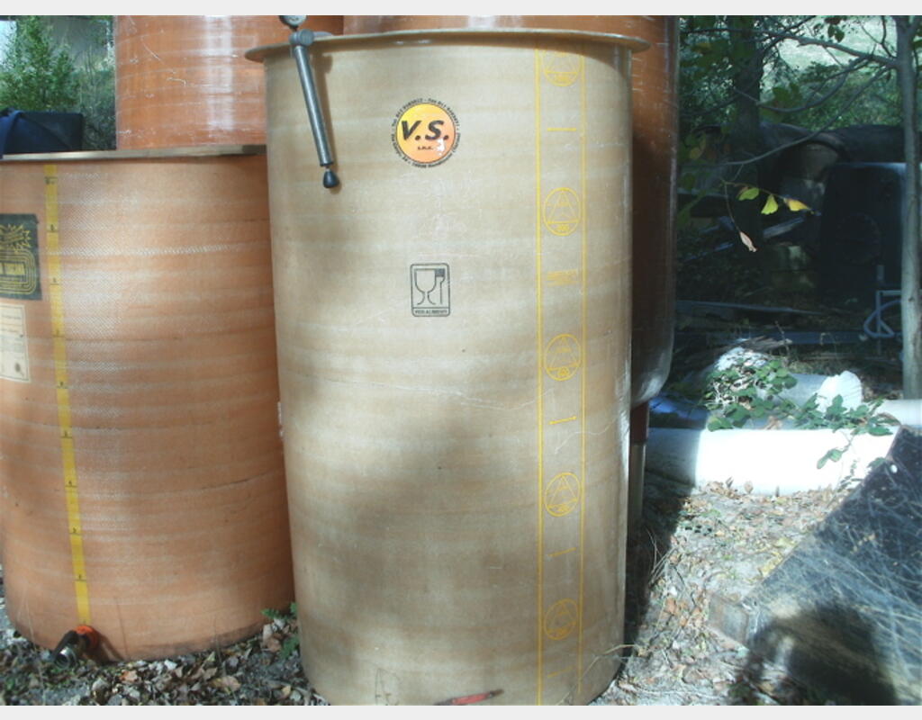 Cuve chapeau flottant en polyester - Volume : 10 hecto (1000 litres)