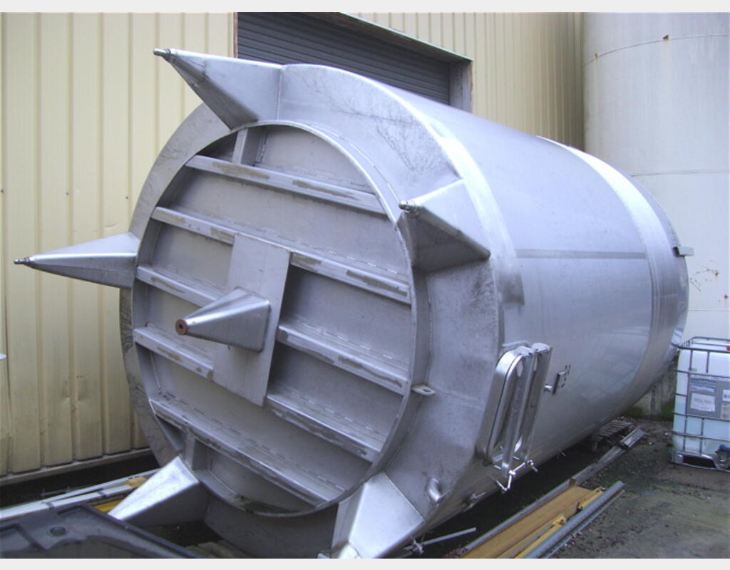 Cuve de stockag INOX304L de 34000 litres - Fond plat incliné sur pied, marque WTS