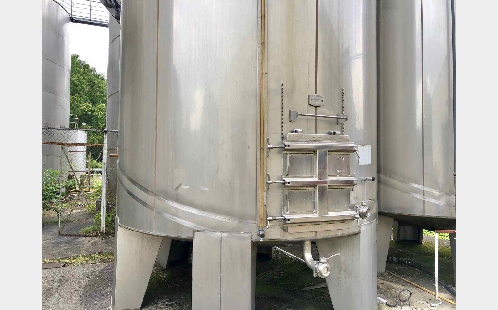 Cuve stockage inox sur pieds SCHEIBER