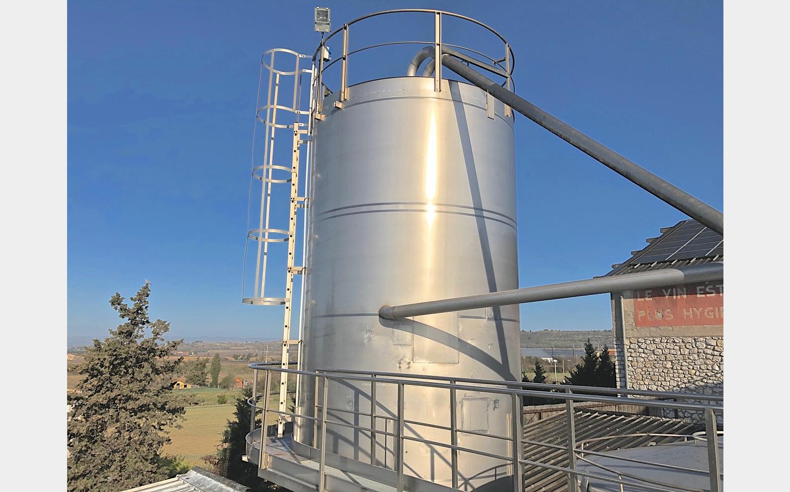 cuve stockage INOX autovidante