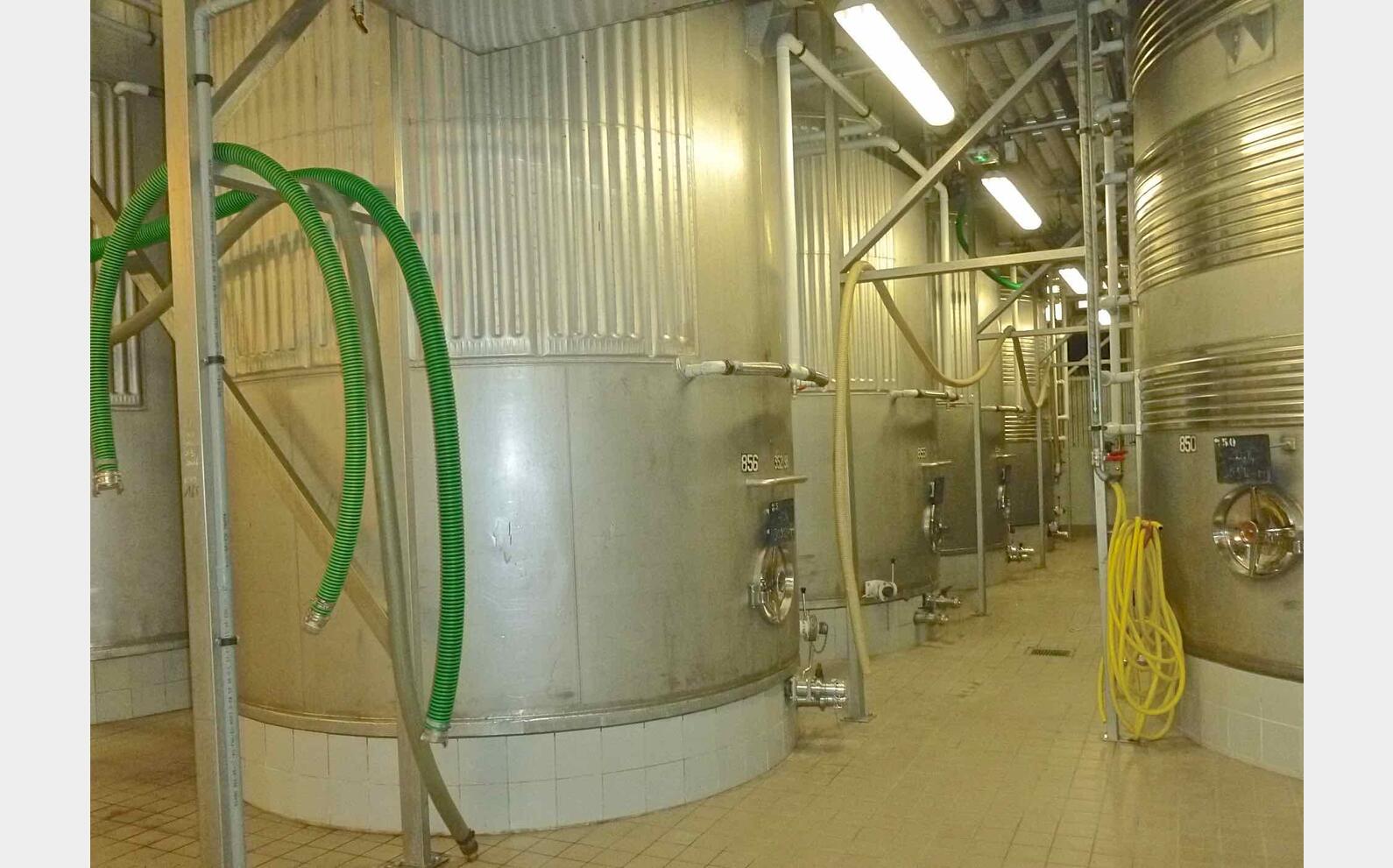 Cuve inox de stockage refroidie Provenance : agroalimentaire (champagne) Marque : ZIEMANN HENGEL