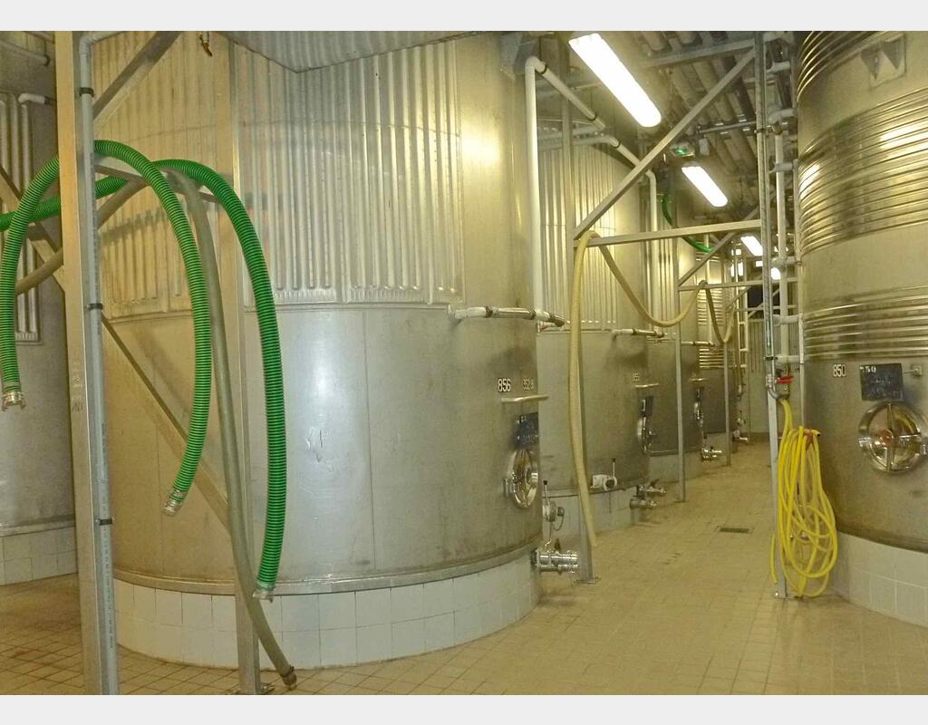 Cuve inox de stockage refroidie Provenance : agroalimentaire (champagne) Marque : ZIEMANN HENGEL