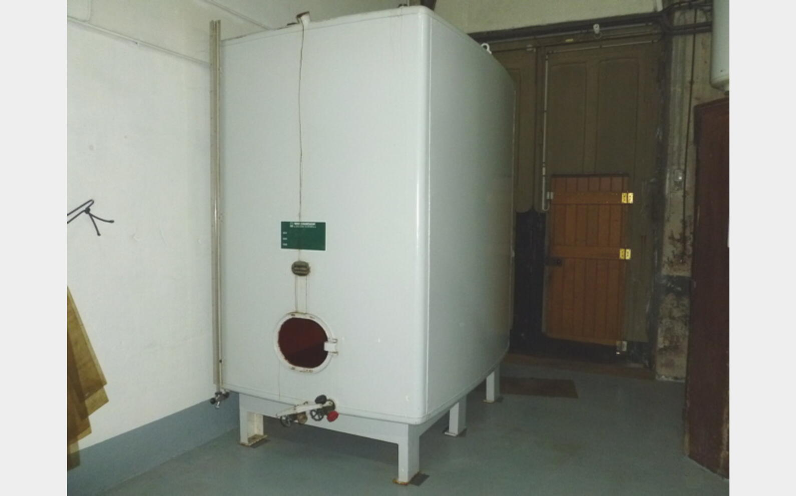 cuve stockage ACIER rev&eacute;tu Marque : BRAUTHITE.