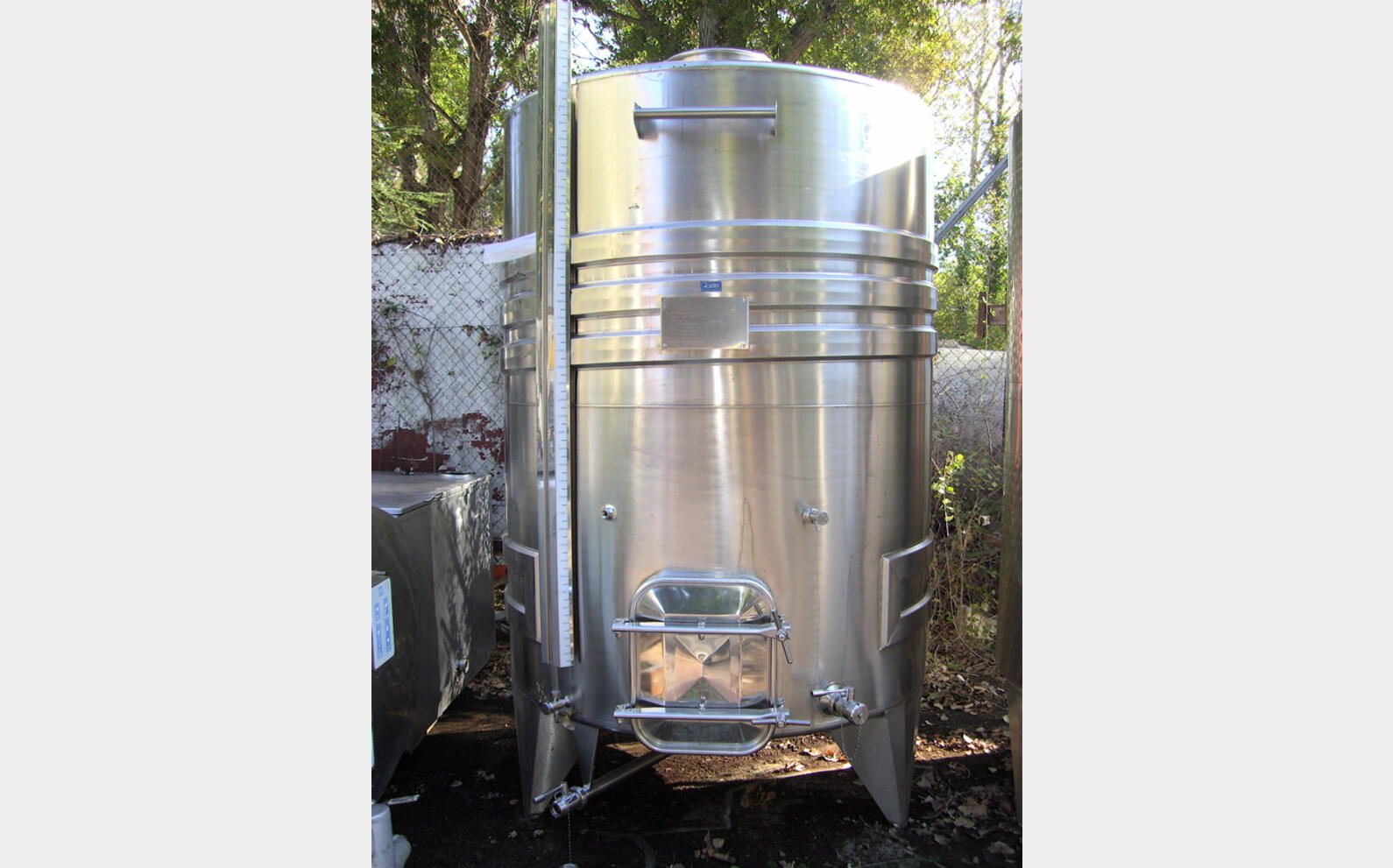 Cuve Inox 304 de vinification  43 Hls MATERIEL NEUF