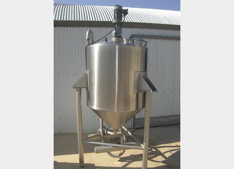 Cuve inox 316L agit&eacute;e de 1000 litres