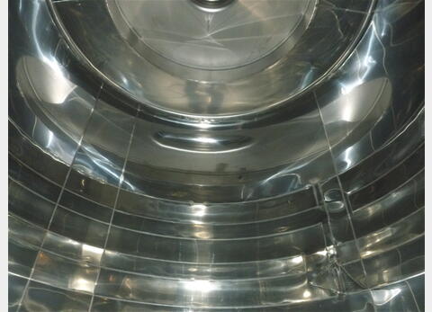 Cuve INOX 316L circuit coquillé isolée - Volume : 44 HL (4400 litres)