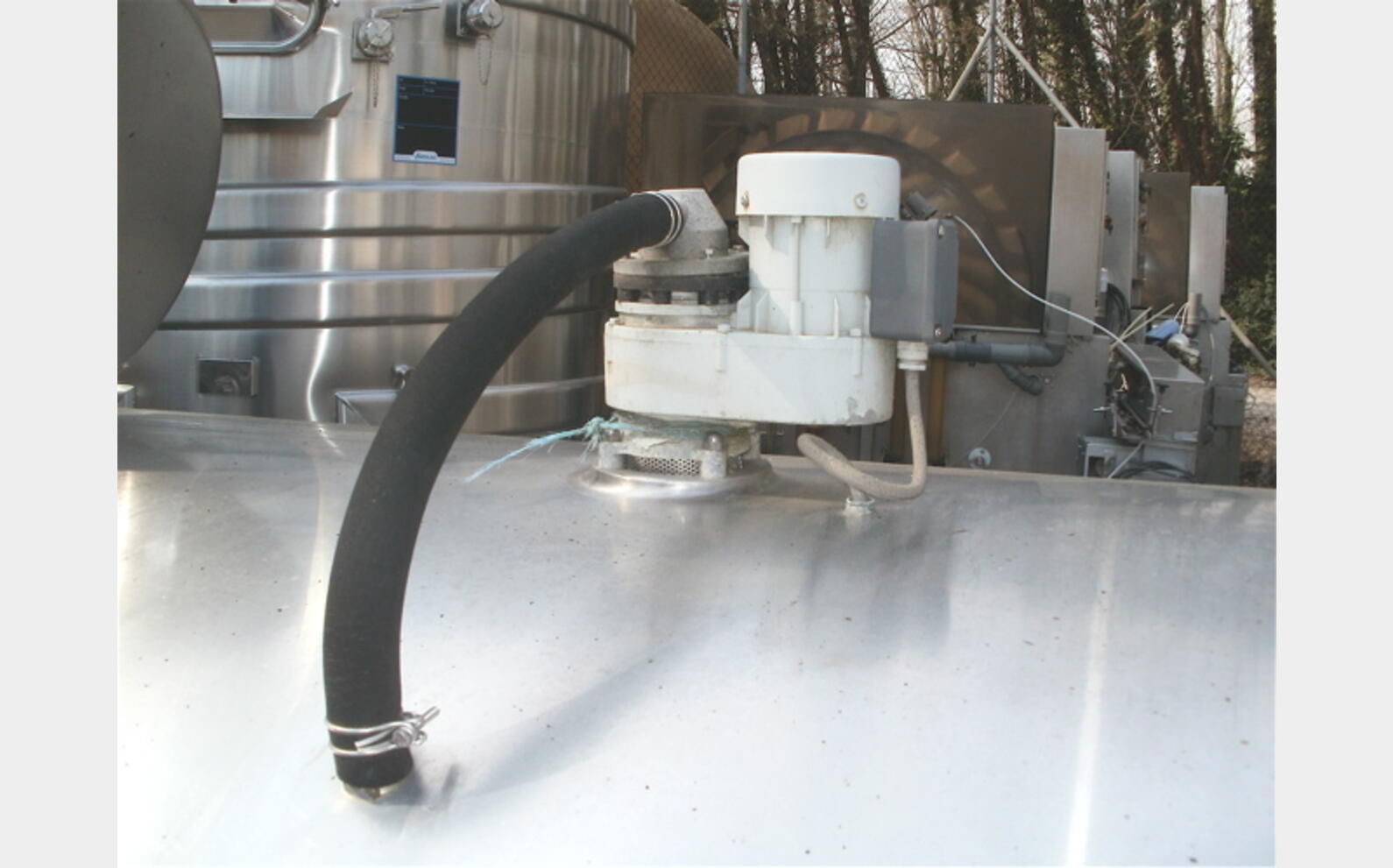 Cuve stockage INOX isol&eacute;e Volume : 2.400 litres