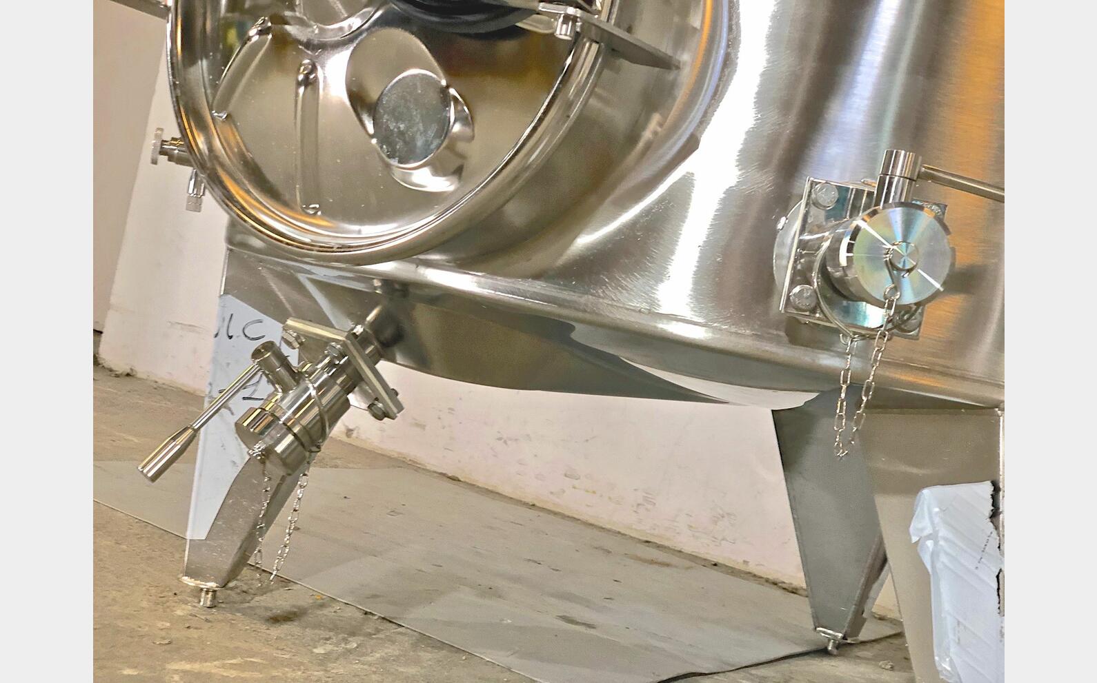 Cuve inox 304 - Circuit nid d'abeilles 27.2 HL (2 728 litres) ARSILAC