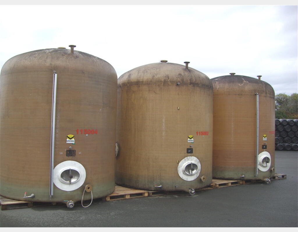 Cuve de stockage en POLYESTER - Volume : 23000 litres (230 hectos)