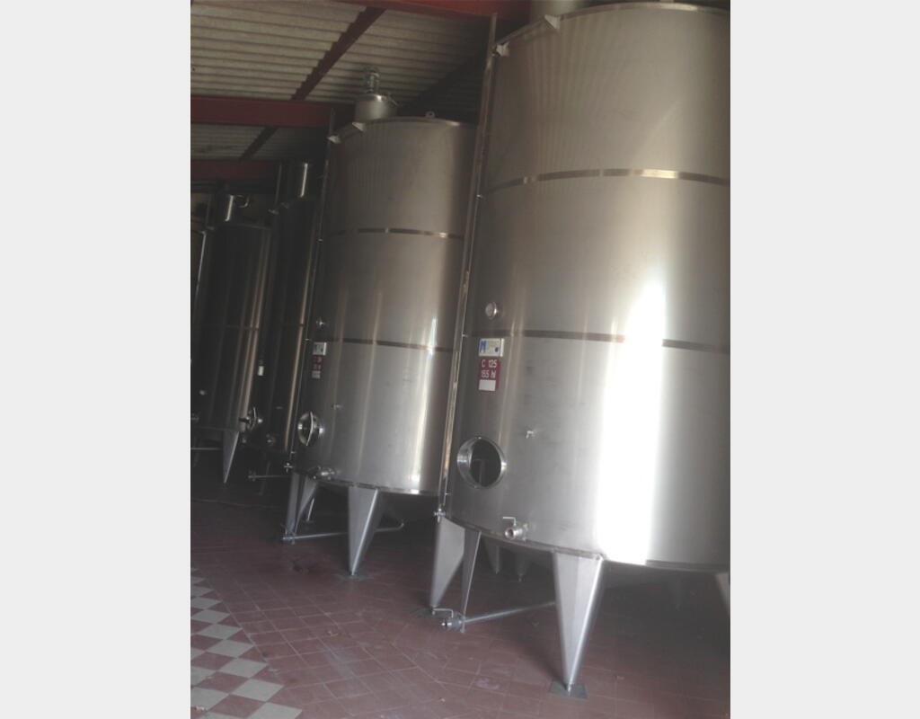 Cuve inox cylindrique verticale