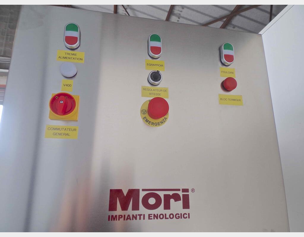 Egrappoir + fouloir - Marque : MORI